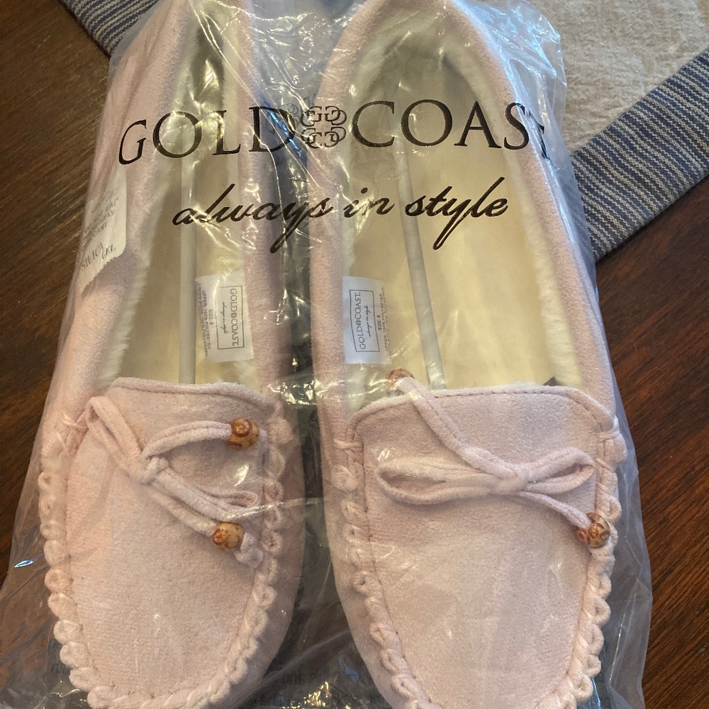Women’s slippers